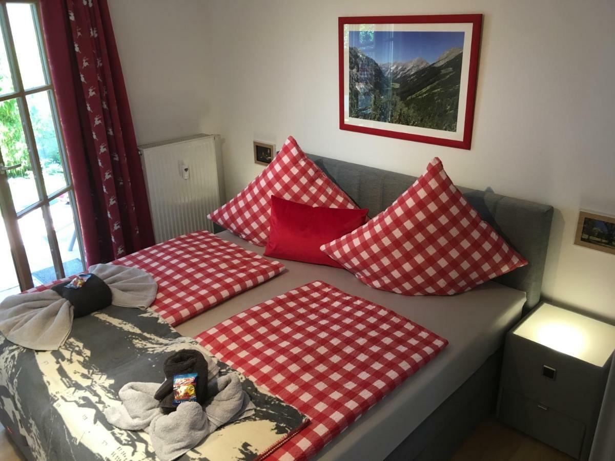 Alpenfreund Appartement Mittenwald Buitenkant foto